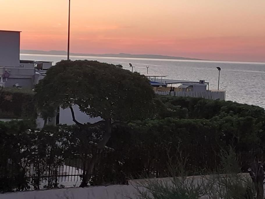 Appartamento Portami A Sentire Le Onde Del Mare Bari Esterno foto